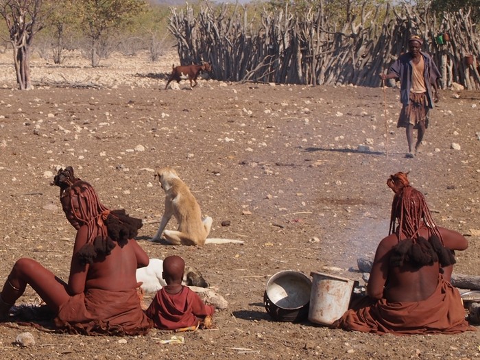 アフリカ・ナミビア旅行「ヒンバ族」に会いに行こう！一生に一度も体を洗わない世界で最も美しい民族とは