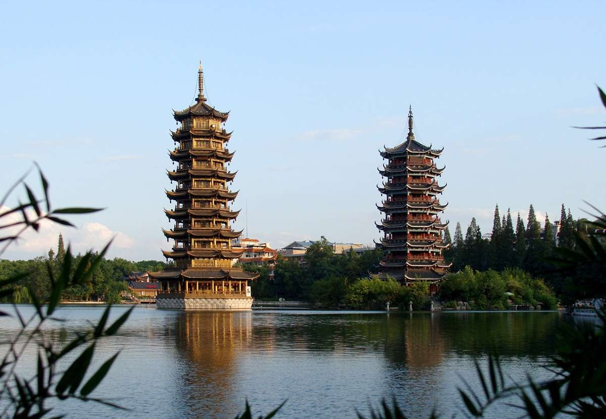 中国・桂林で人気の観光スポット特集！現実離れした風景や文化を体験しよう