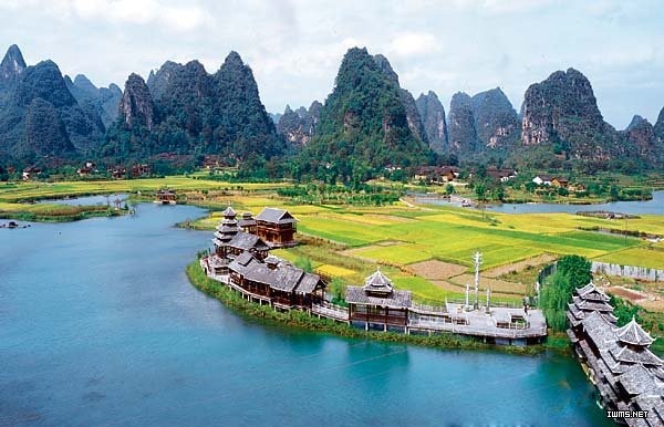 中国・桂林で人気の観光スポット特集！現実離れした風景や文化を体験しよう