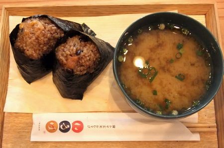 東京池袋「寝かせ玄米おむすび いろは」特集！ランチは素材にこだわる純和食で決まり