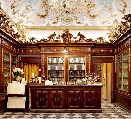 イタリア世界最古の薬局「サンタ・マリア・ノヴェッラ 」でおしゃれ香水＆オーガニック石鹸を！