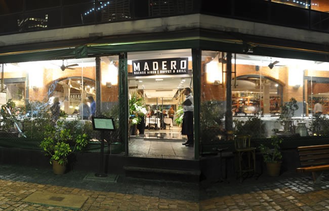 アルゼンチン・ブエノスアイレスのセレブが集まる街「プエルト・マデロ」ディナーにおすすめ！