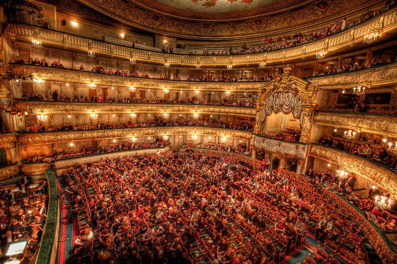 ロシア二大都市で訪れるべき伝統あるバレエ劇場2選！バレエファン必見です