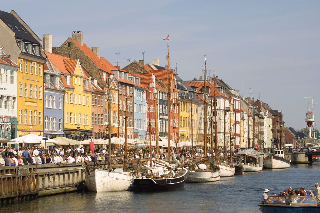 デンマーク・コペンハーゲン・ストロイエ周辺の人気観光スポット5選！歩行者天国を散策しよう