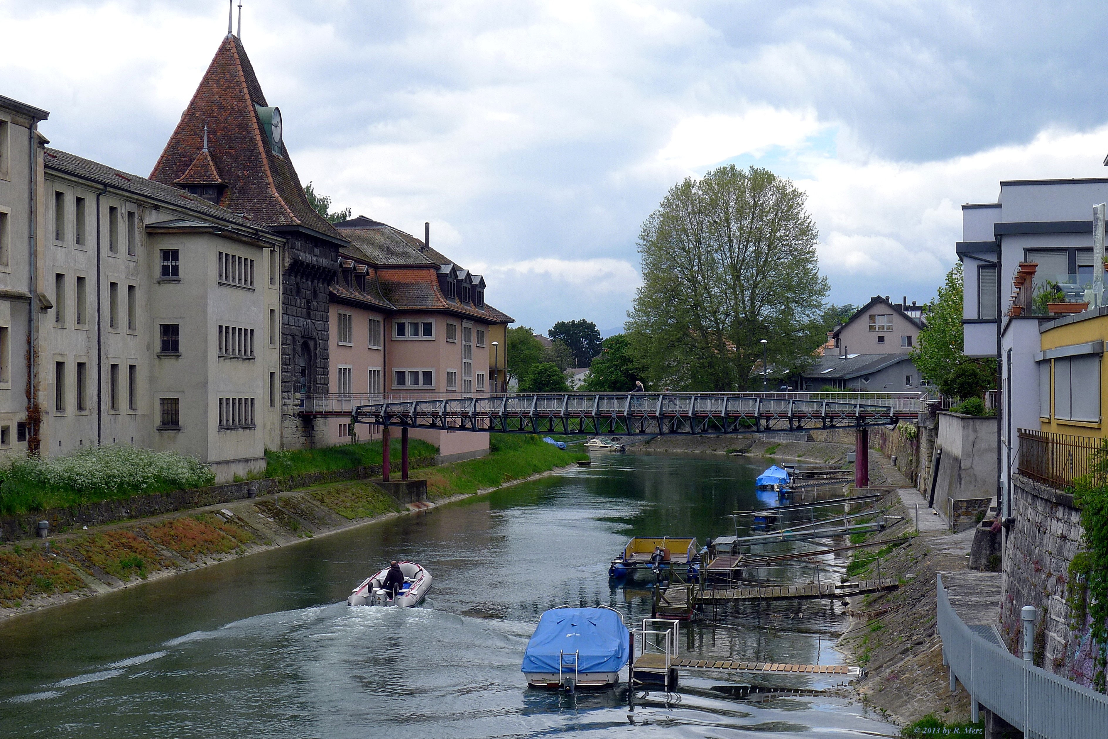 【スイス】歴史ある温泉リゾート・イヴェルドンのおすすめスポットと楽しみ方