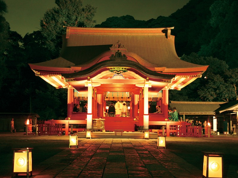 神奈川県横浜で挙げる神前式のススメ！横浜いちおしの神社で伝統ある日本の結婚式を
