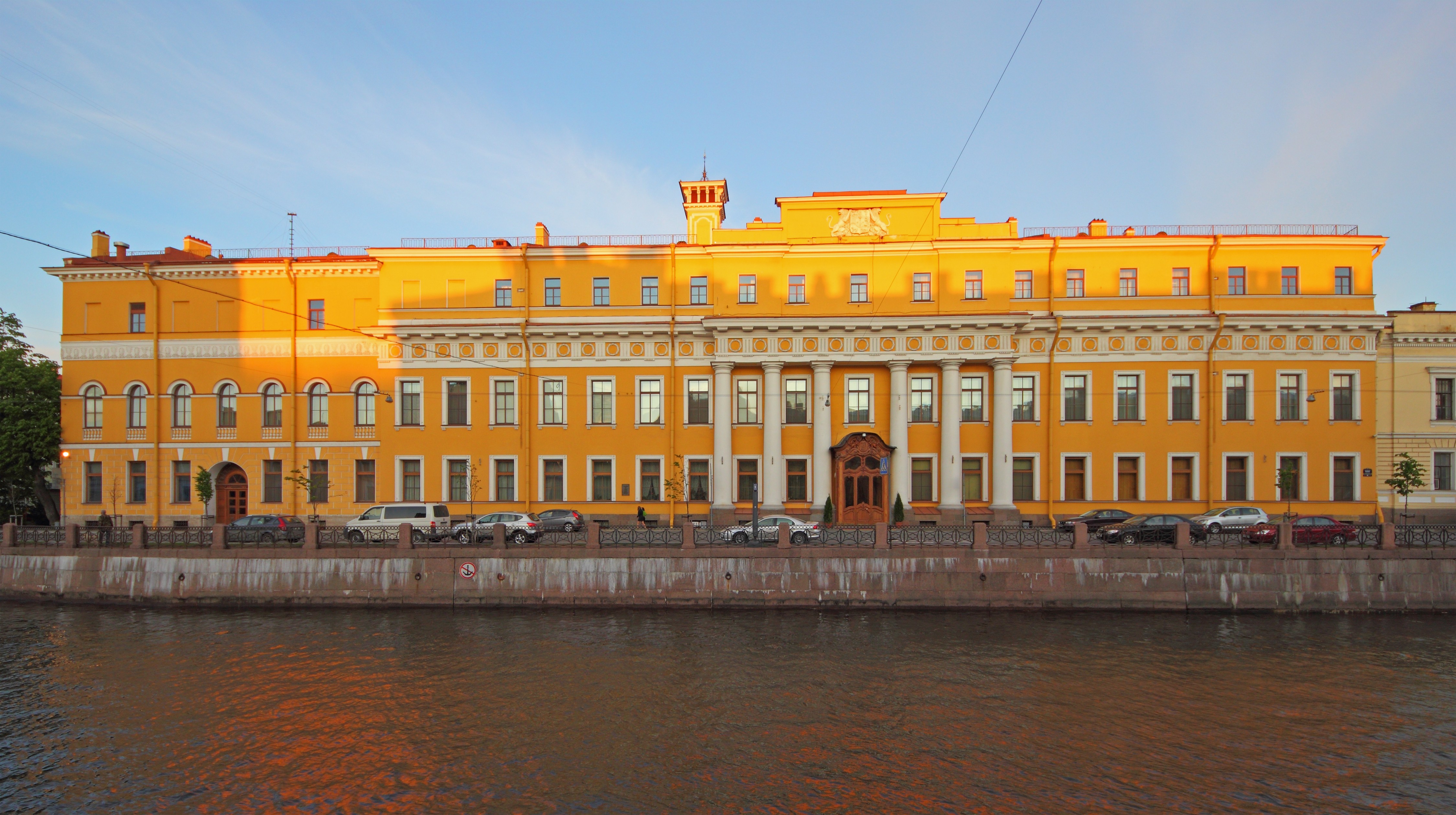 ロシア・サンクトペテルブルクの歴史地区観光スポット！貴族の住んでいた宮殿は必見！