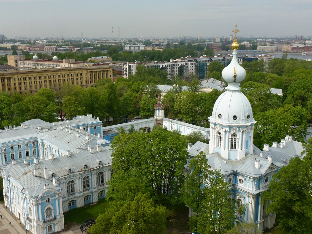 ロシア・サンクトペテルブルク旅行なら必見の観光スポット！修道院＆聖堂3選