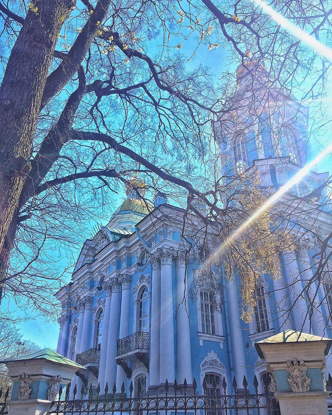 ロシア・サンクトペテルブルク旅行なら必見の観光スポット！修道院＆聖堂3選