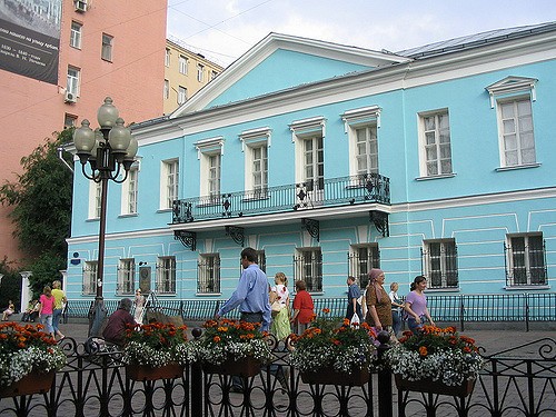 ロシアでスタバやハードロックカフェは人気！モスクワの歩行者天国アルバート通りを闊歩しよう