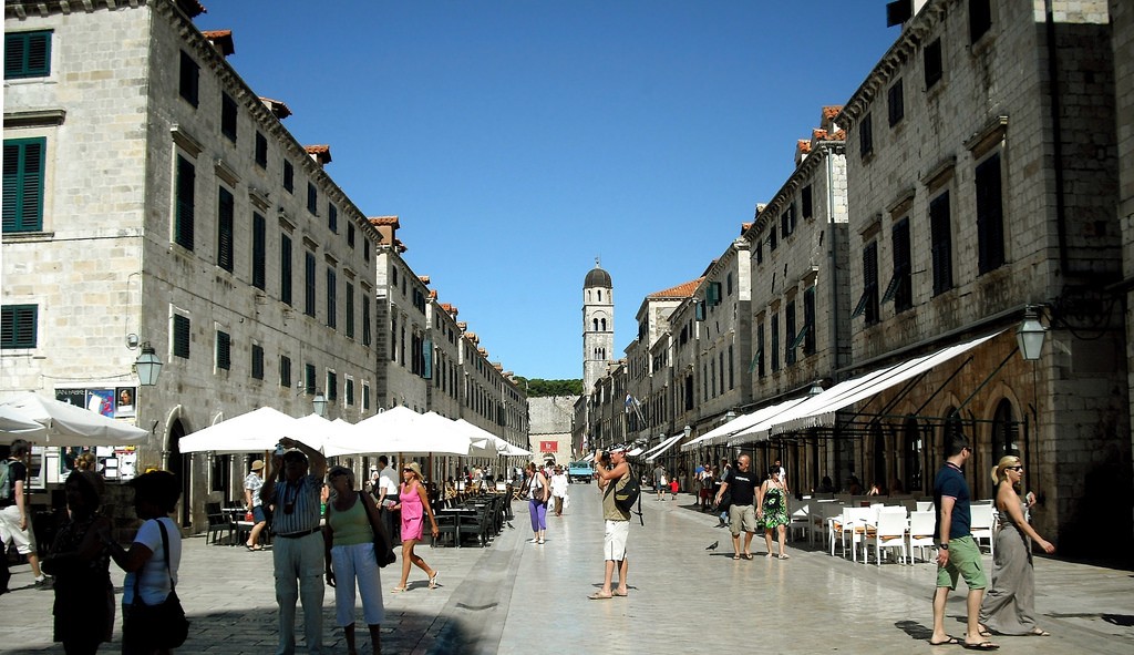 クロアチア・ドゥブロヴニク旧市街ピレ門からプラツァ通り周辺の観光スポット6選！