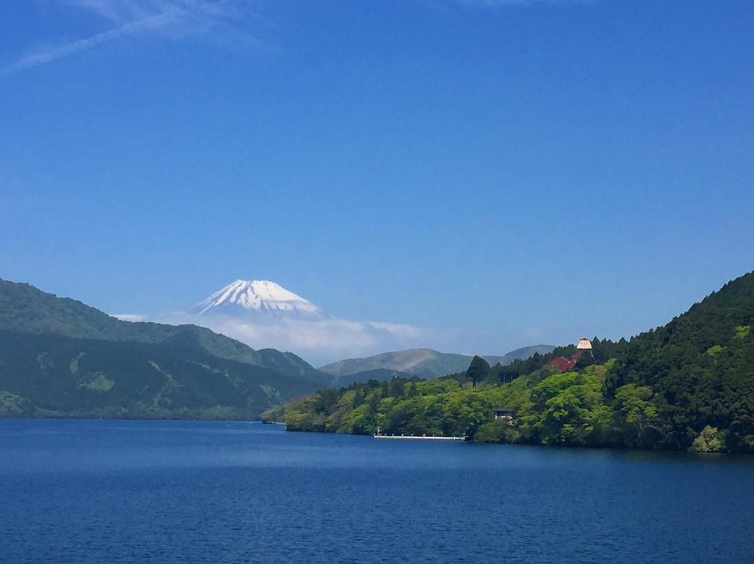 神奈川県箱根観光のハイライト「芦ノ湖」の楽しみ方！富士の裾野の雄大な自然を満喫しちゃお
