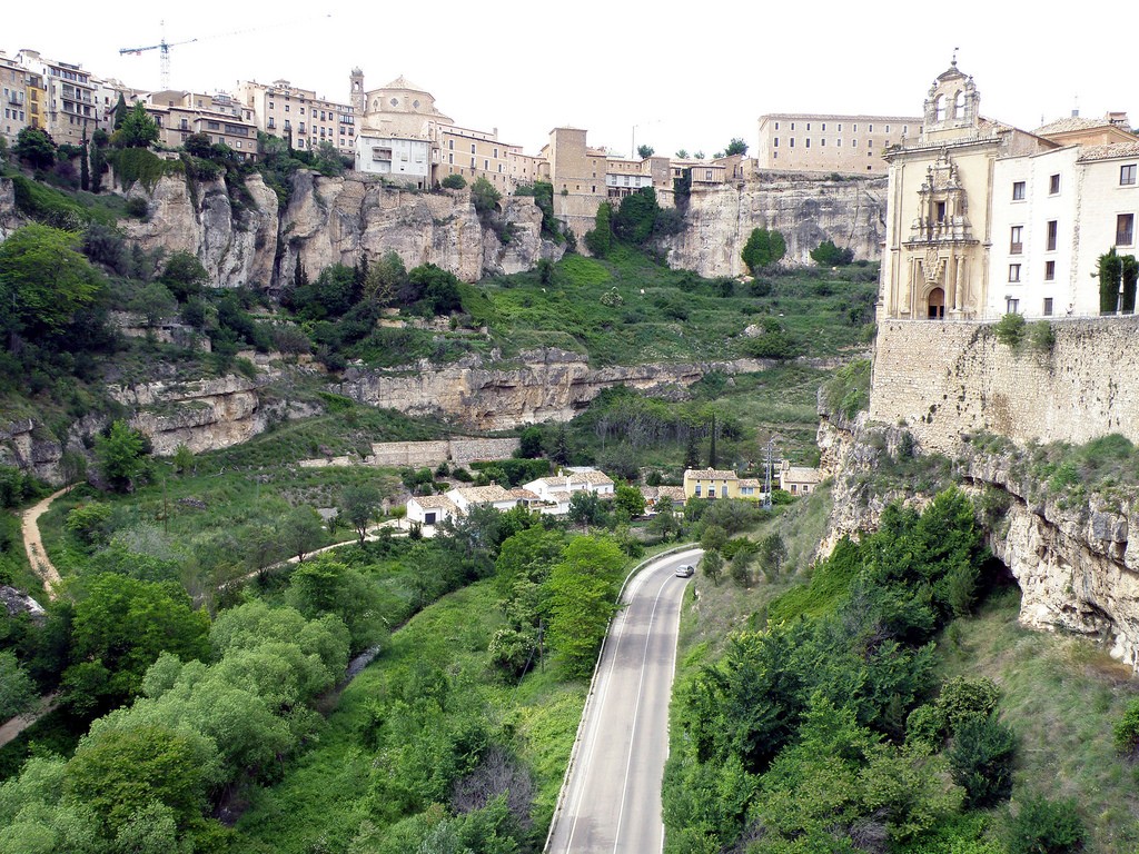 スペイン世界遺産クエンカの見どころ！マドリッドからの日帰り観光で岩山に築かれた城塞都市へ