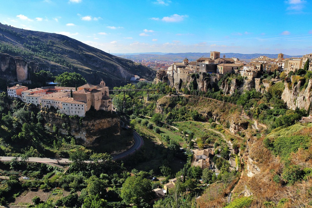スペイン世界遺産クエンカの見どころ！マドリッドからの日帰り観光で岩山に築かれた城塞都市へ