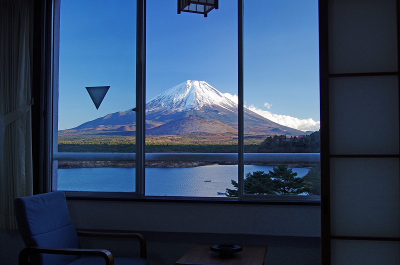 山梨県精進湖・山田屋ホテル大特集！富士山と精進湖を一望できる旅館で贅沢気分を味わおう
