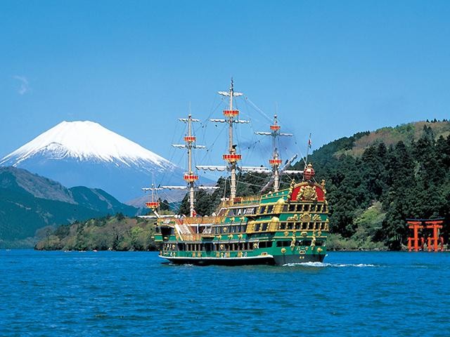 箱根観光のイチオシ！箱根海賊船で芦ノ湖クルーズを楽しもう