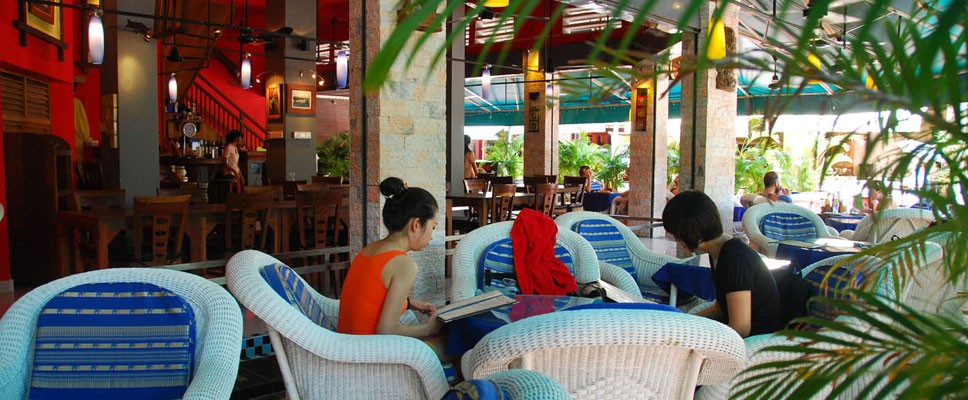 カンボジア・シェムリアップで一番人気のレストラン街－パブ・ストリートでおすすめのカフェ＆バー