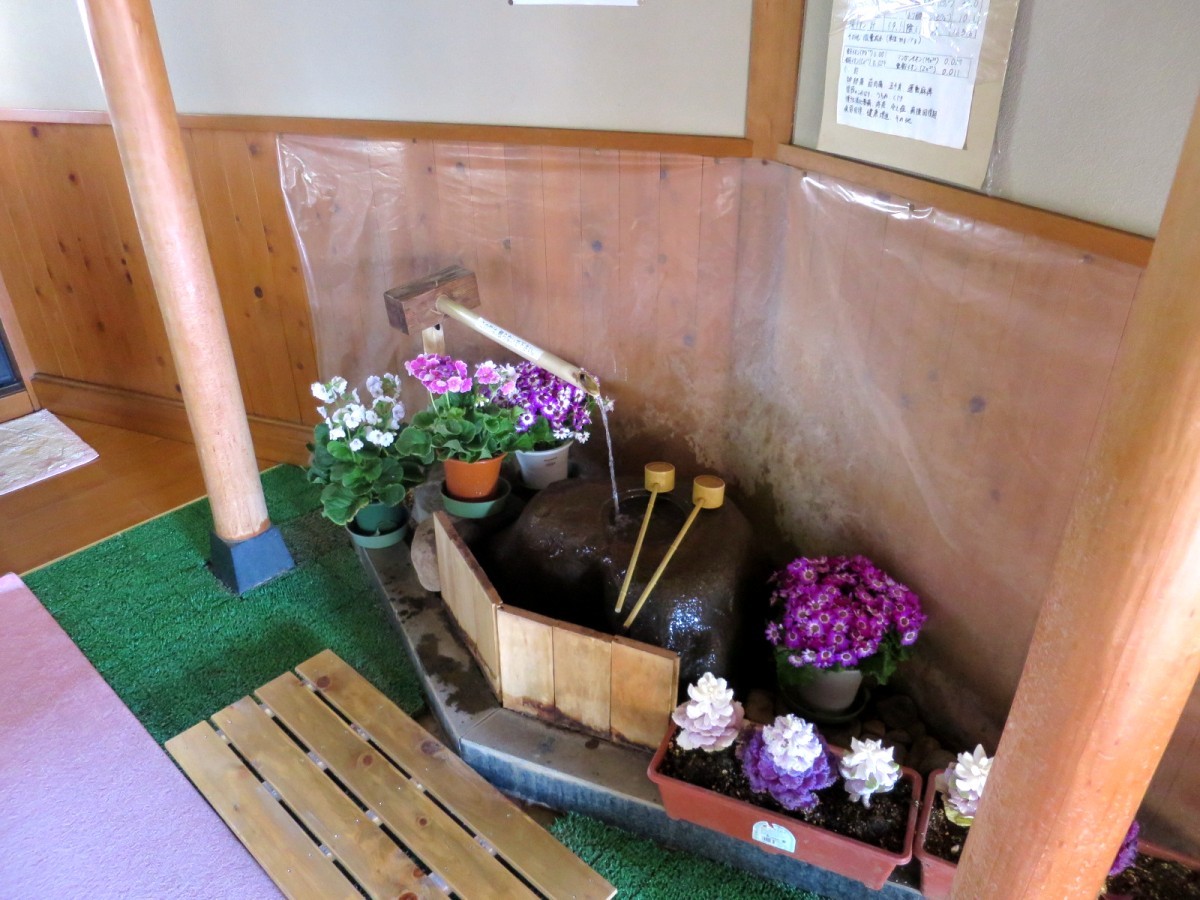 山梨市にある正徳寺温泉初花は温泉とうなぎが名物！