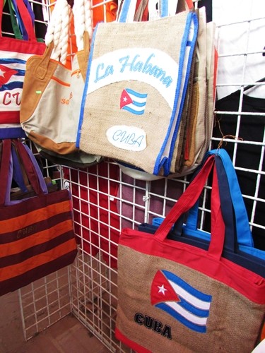 キューバで買うべきおすすめお土産13選！人気のチェゲバラのグッズや葉巻、チョコレートも！