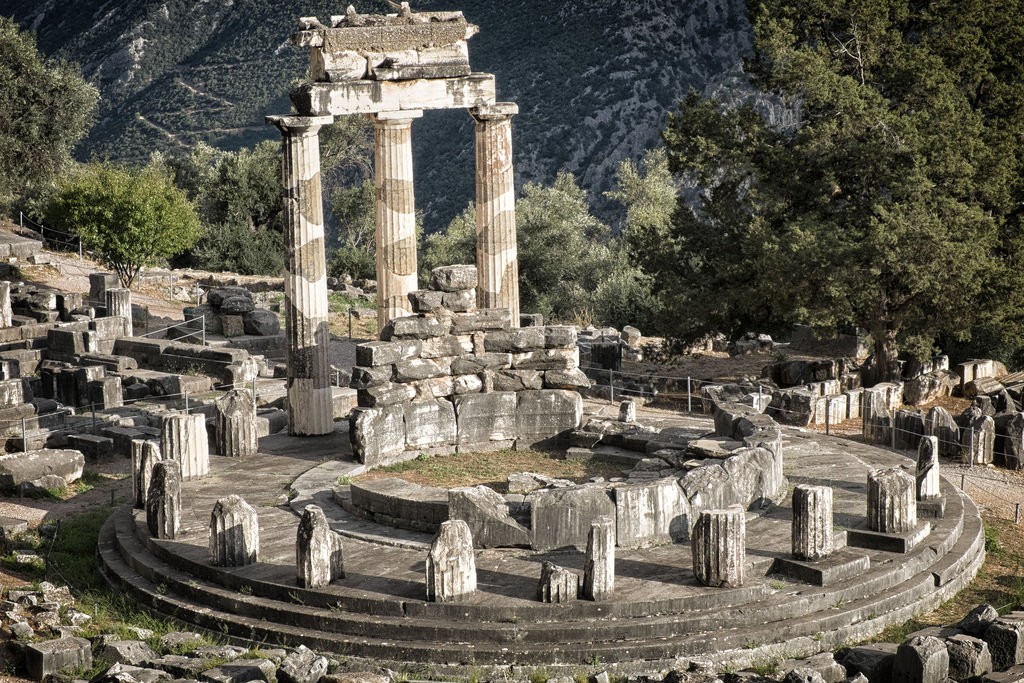 ギリシャの世界遺産！神のお告げが下される神秘の都市デルフィ