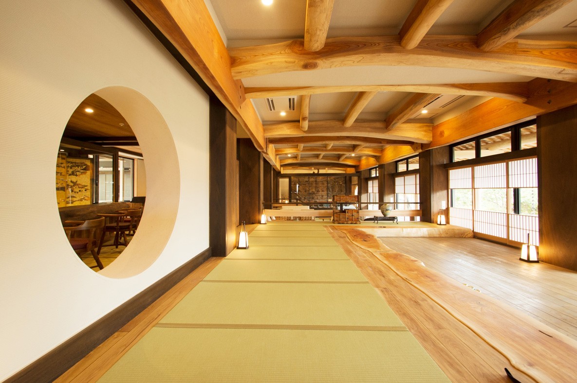 オープンしたて！箱根熱海近郊の人気高級旅館でまったり休暇