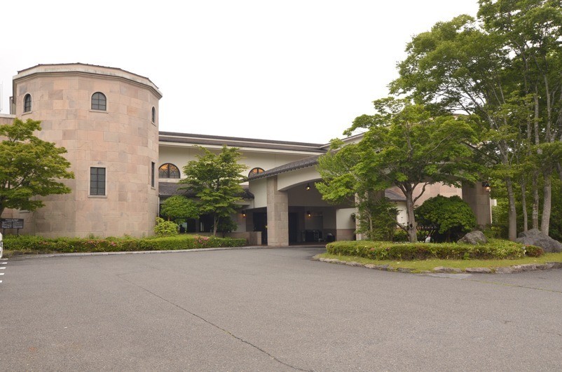 オープンしたて！箱根熱海近郊の人気高級旅館でまったり休暇