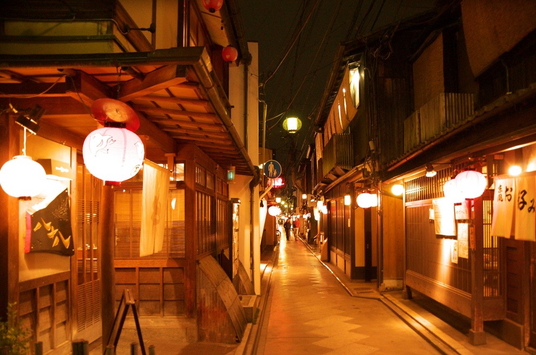 京都の”花街”先斗町にある人気和食店「先斗町 魯ビン」特集