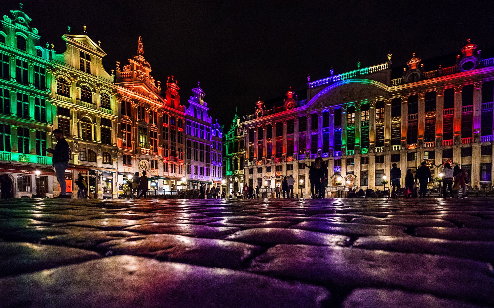 ベルギーの世界一美しい広場グランプラス！その見逃せないポイントとは？