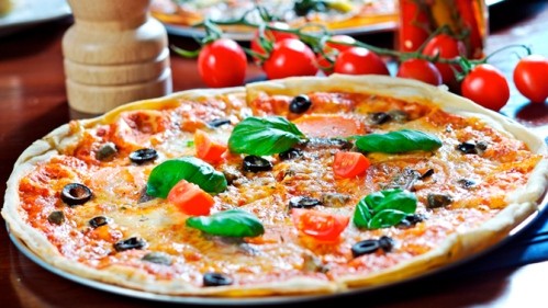 本場イタリア人のピザの食べ方・選び方教えます！