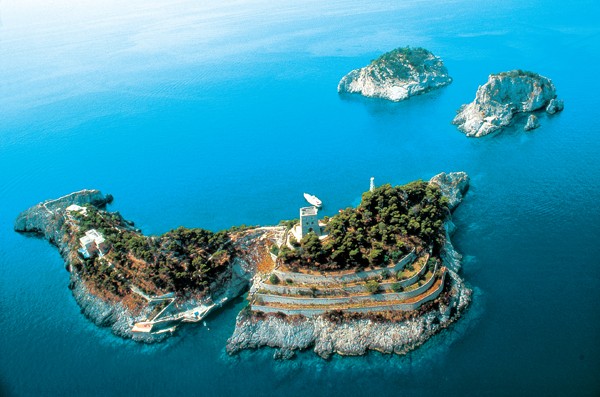 イタリアに世界一ファンタジーな島！？ガッリ諸島を見に行こう！