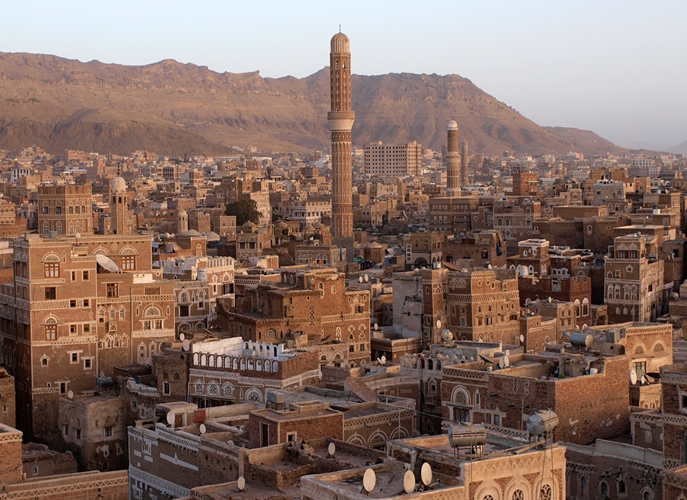 イエメンのサナア旧市街がまるでチョコレートと砂糖で作られた街並み！