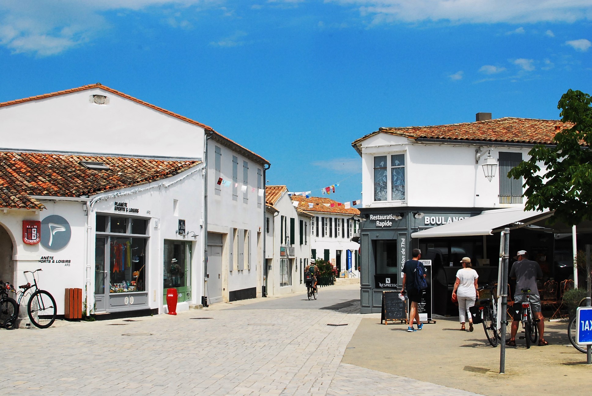 【レ島 （Île de Ré）観光情報】大西洋に浮かぶ人気の島でフランス式バカンスを！