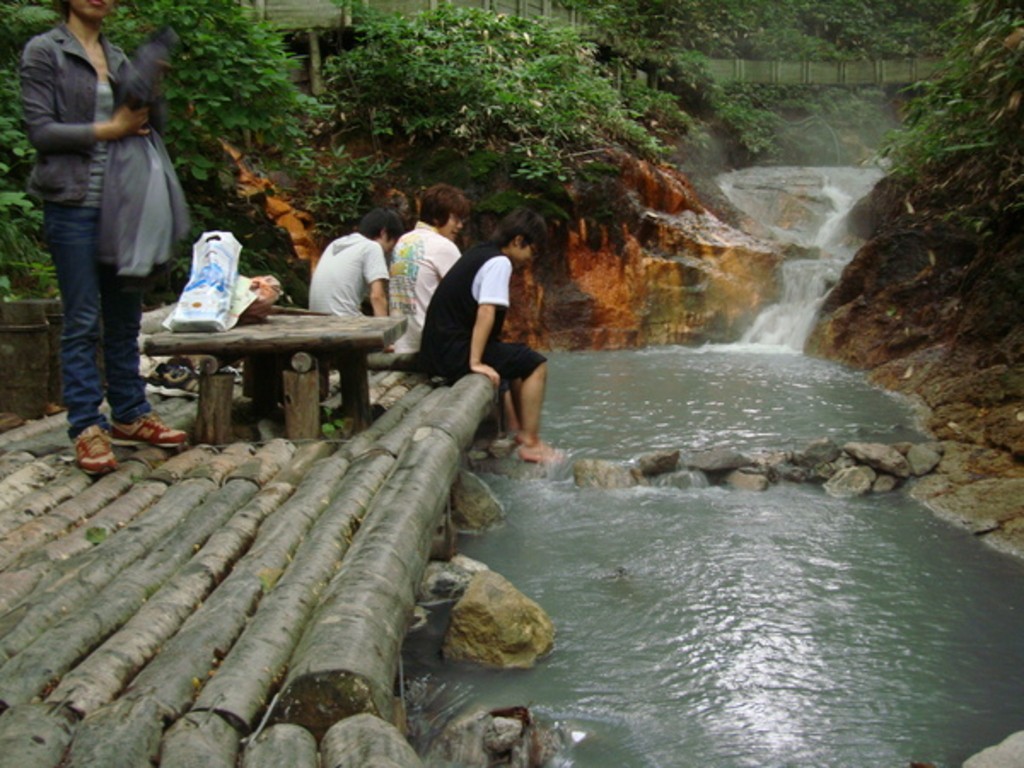 北海道・地獄谷は登別最大の観光名所！パワー溢れる温泉の源へ