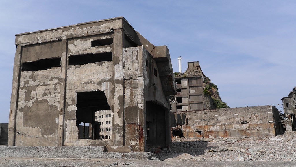長崎の世界遺産・軍艦島！廃墟となった海上都市を見に行こう！