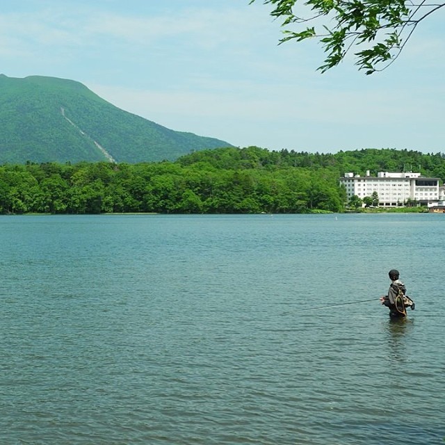 北海道・屈斜路湖で釣りを楽しもう！魚と真剣勝負をしませんか