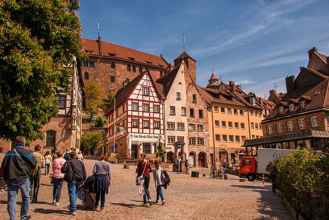 ドイツの古城街道を観光！中世の街並みを歩こう