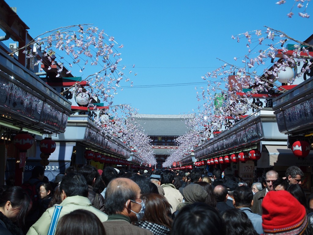 都内観光の定番「浅草寺」は抜群のアクセスを誇る名刹！