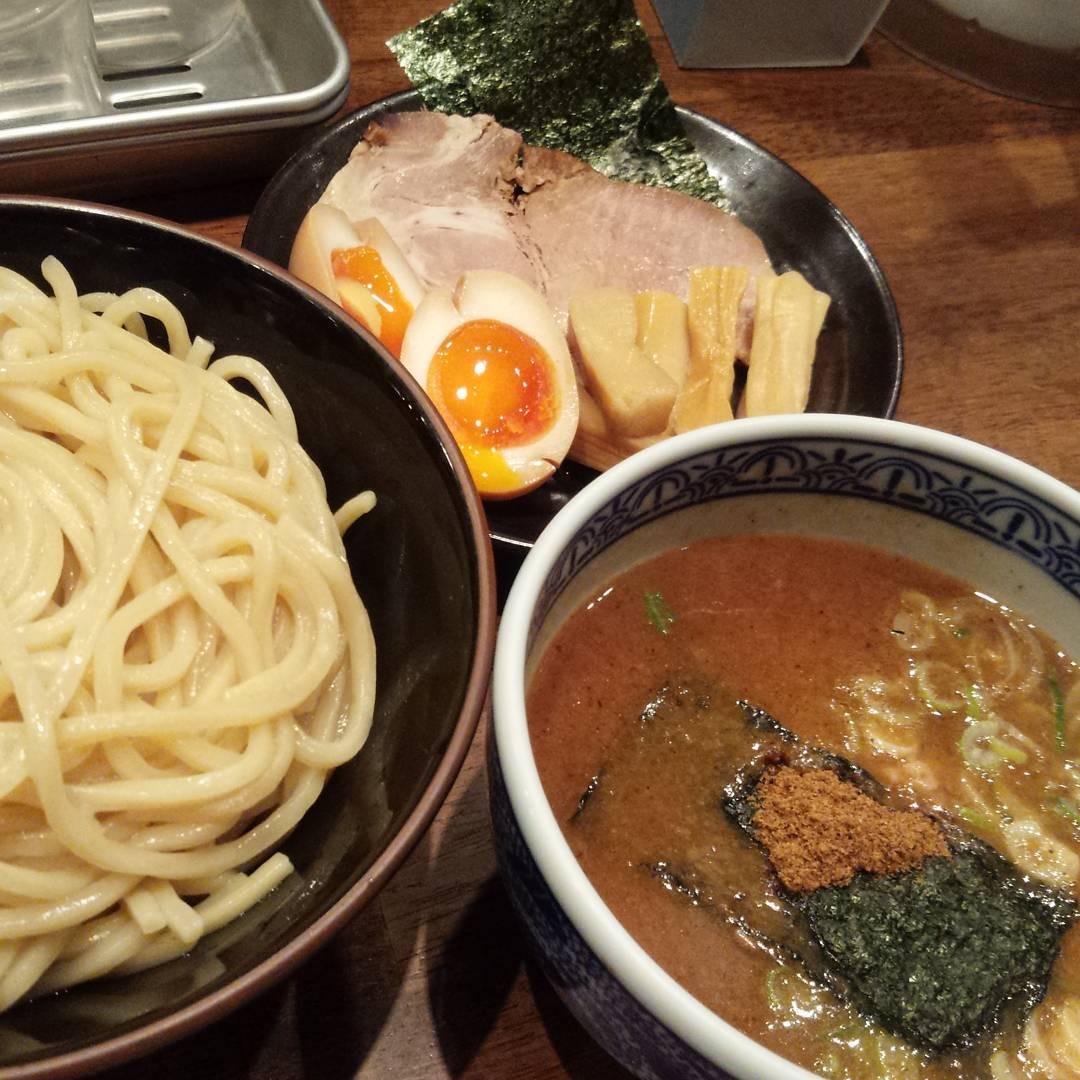 新宿駅西口周辺の本当に旨いラーメン店５選