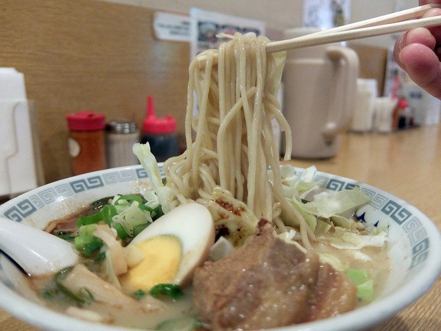 新宿駅西口周辺の本当に旨いラーメン店５選