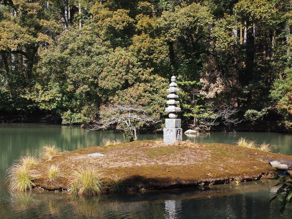 京都観光の名所・金閣寺の歴史とは？実は知らない豆知識！