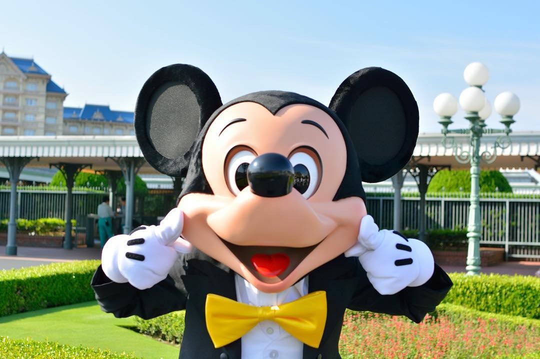 東京ディズニーランドのチケット入手方法まとめ！実はコンビニでも手に入る？