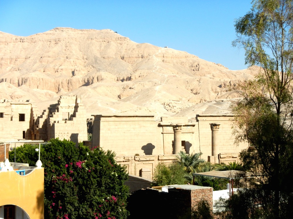 エジプト・ルクソール西岸アメノフィスホテルは、じっくり観光＆田舎体験にもってこい！