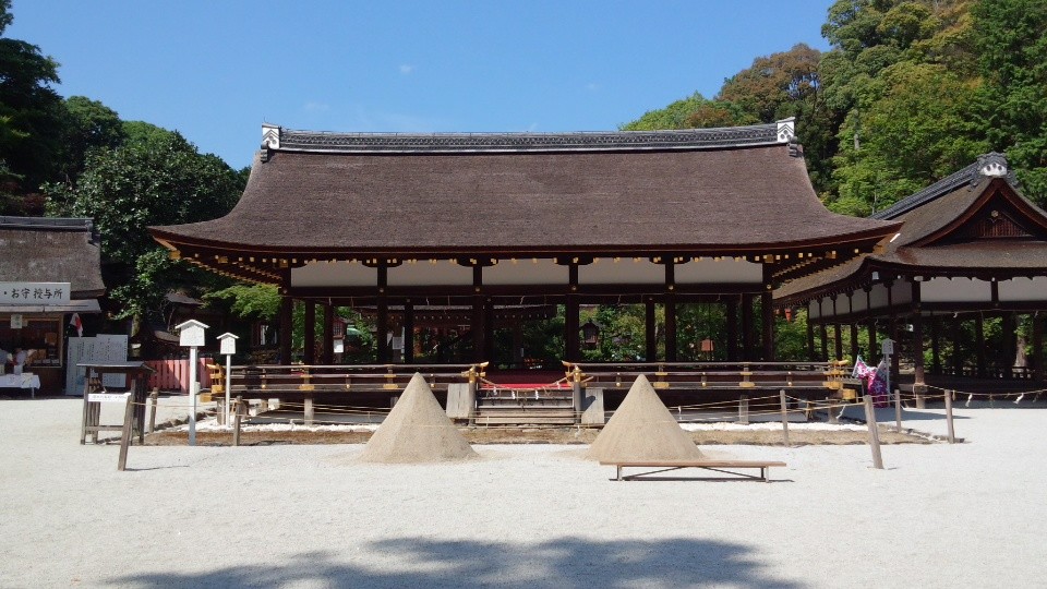京都・上賀茂神社へのアクセス方法まとめ！式年遷宮で話題に