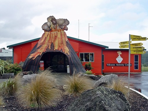 ニュージーランド・タウポ湖周辺観光スポットまとめ！大自然堪能の巻