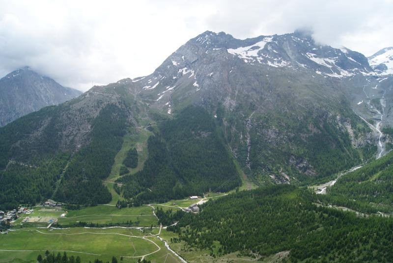 スイス・ザースフェーから行く！ペンニネアルプス山脈に出会えるおすすめ展望台4選