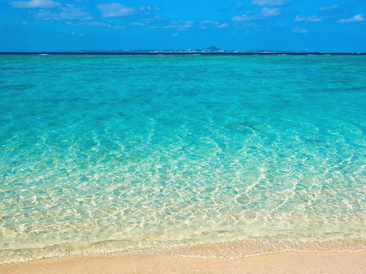 【沖縄】天国のようなビーチ盛りだくさん！美しすぎるパブリック＆天然ビーチ12選