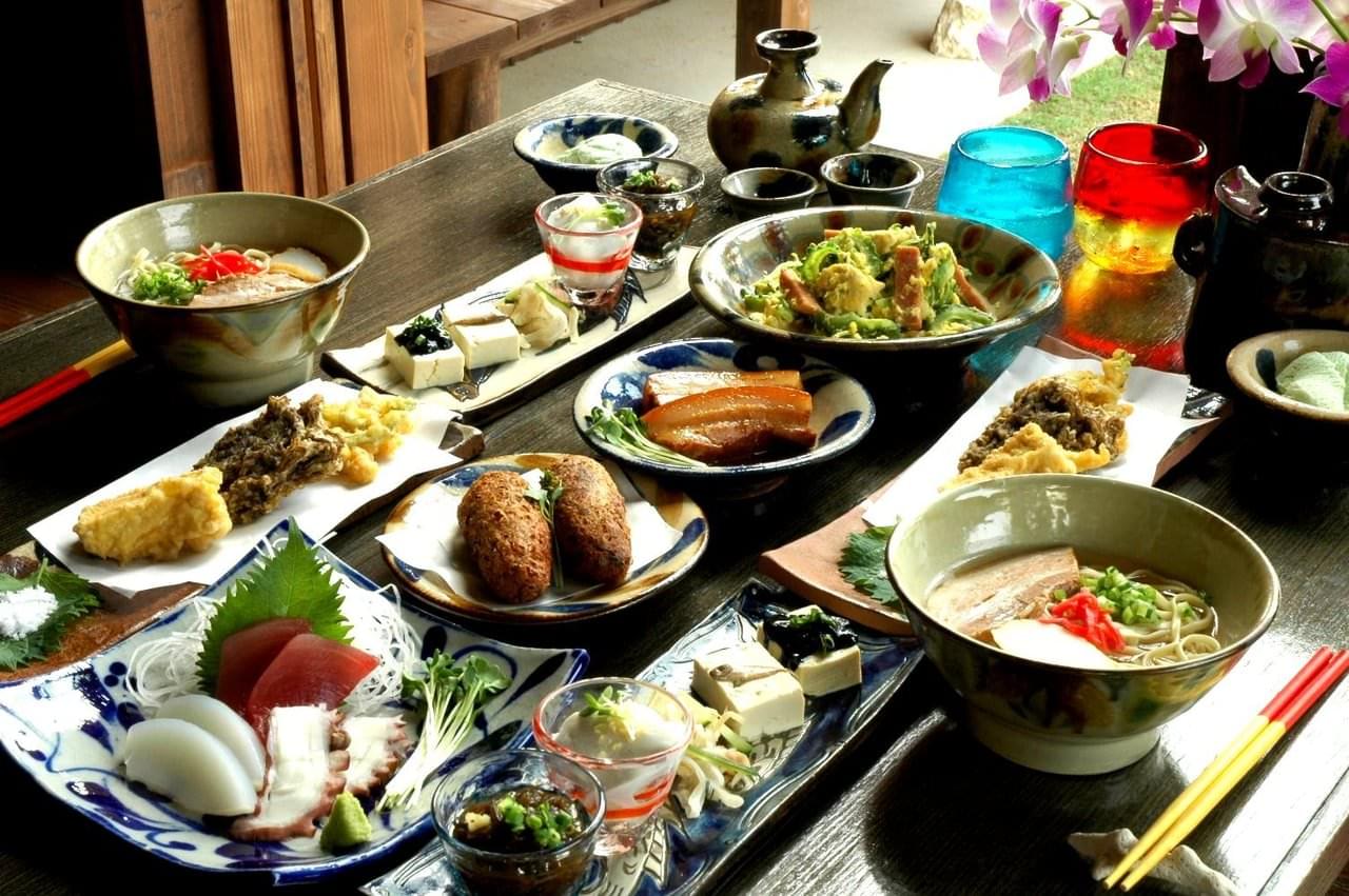沖縄でおすすめのディナーを楽しむ！南国で贅沢を味わおう