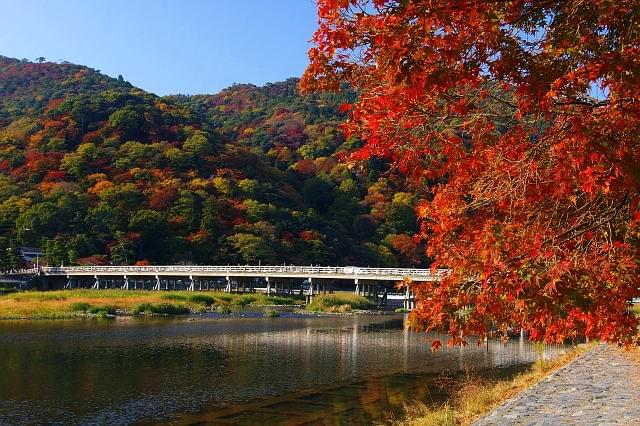 京都・嵐山の観光名所「渡月橋」行き方は？各主要駅からのアクセス完全ガイド！
