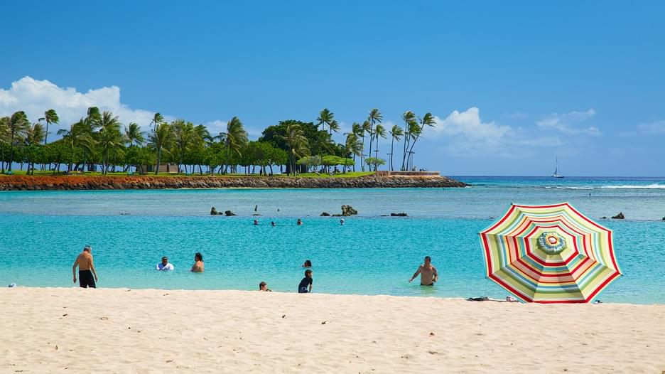 ハワイを楽しみ尽くす観光プラン！サーフィンにステーキ、フラダンスにショッピングも！