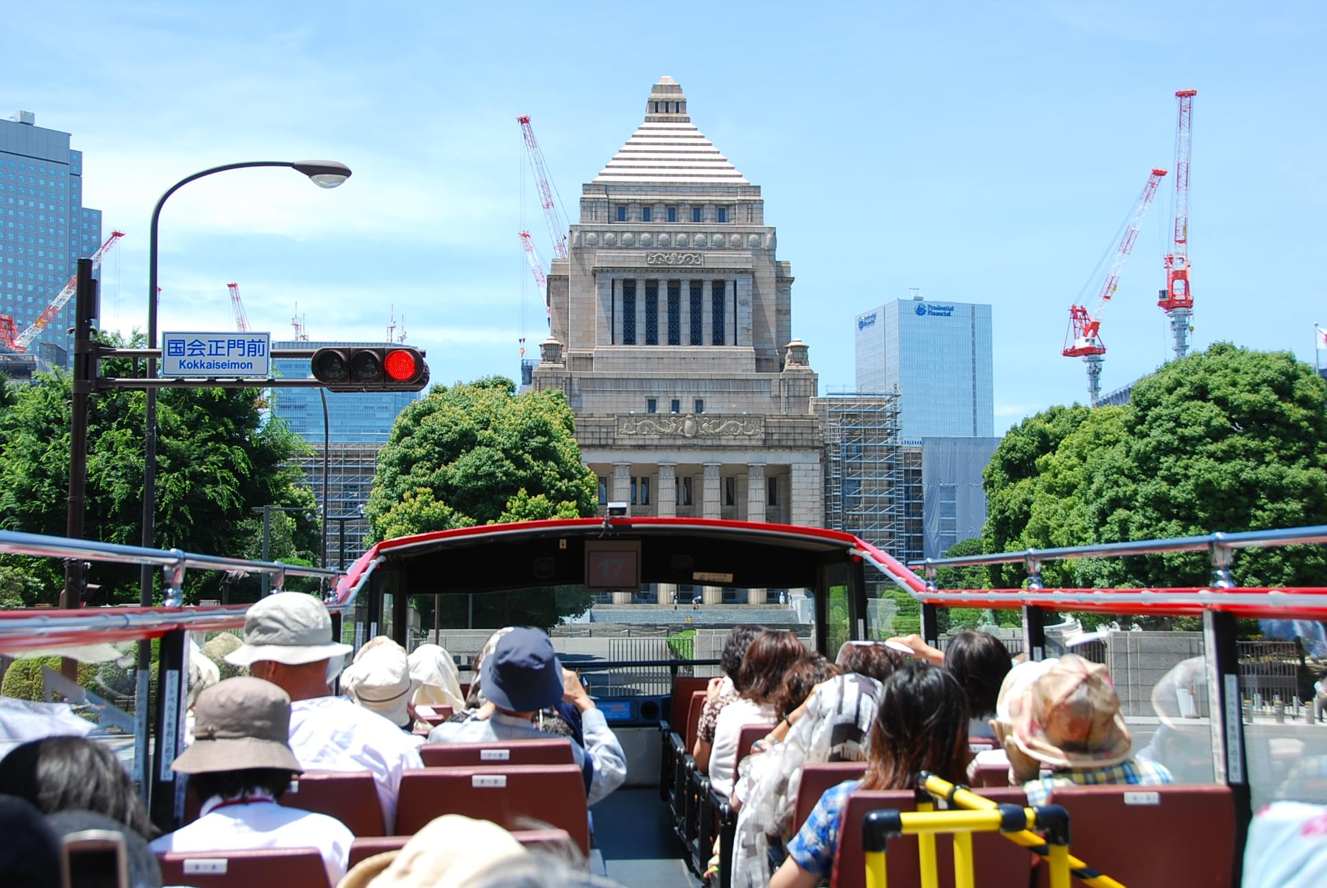 東京観光の記念撮影に！乗り物でスカイツリーが見えるツアー特集！